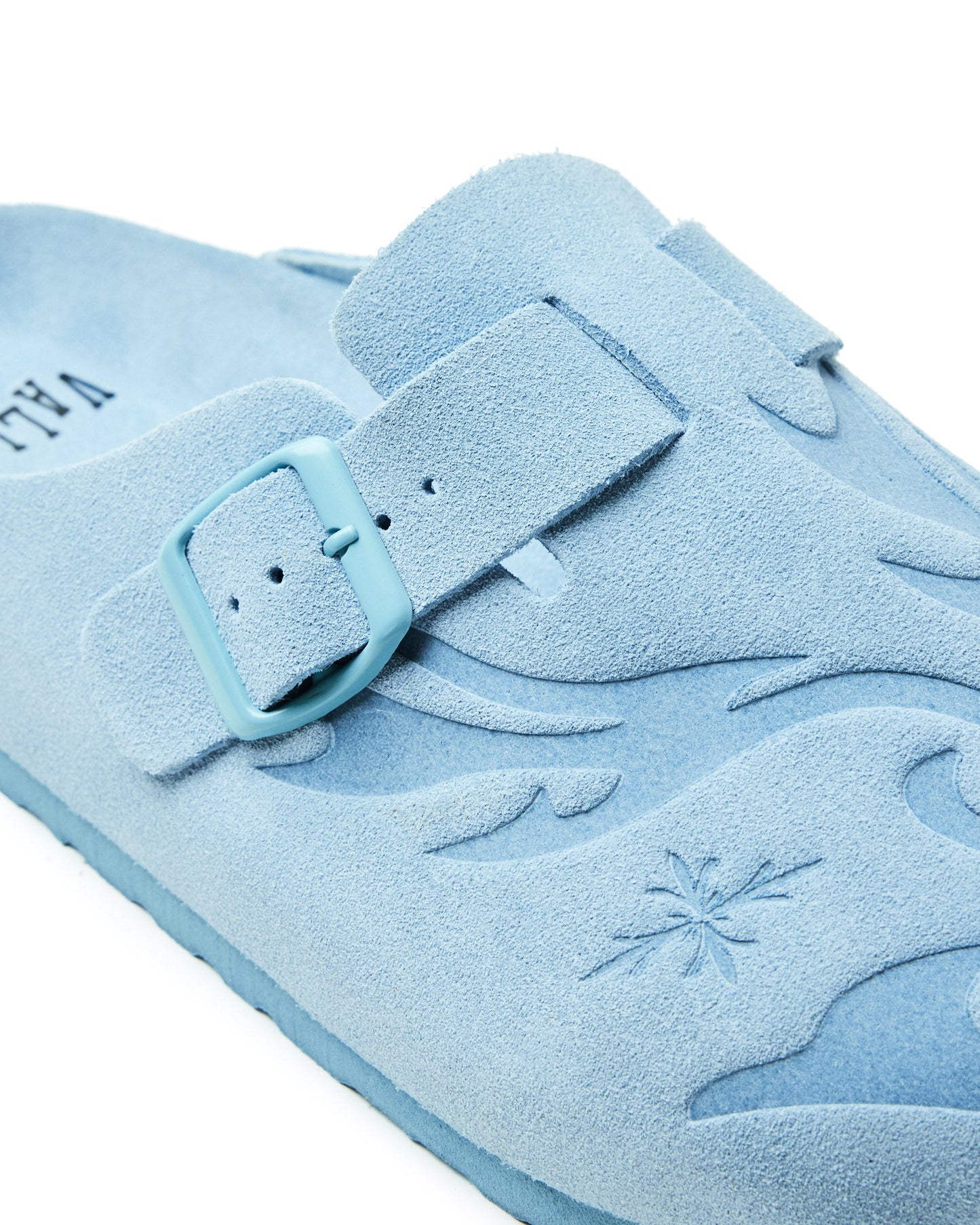 TSUNAMI CLOGS