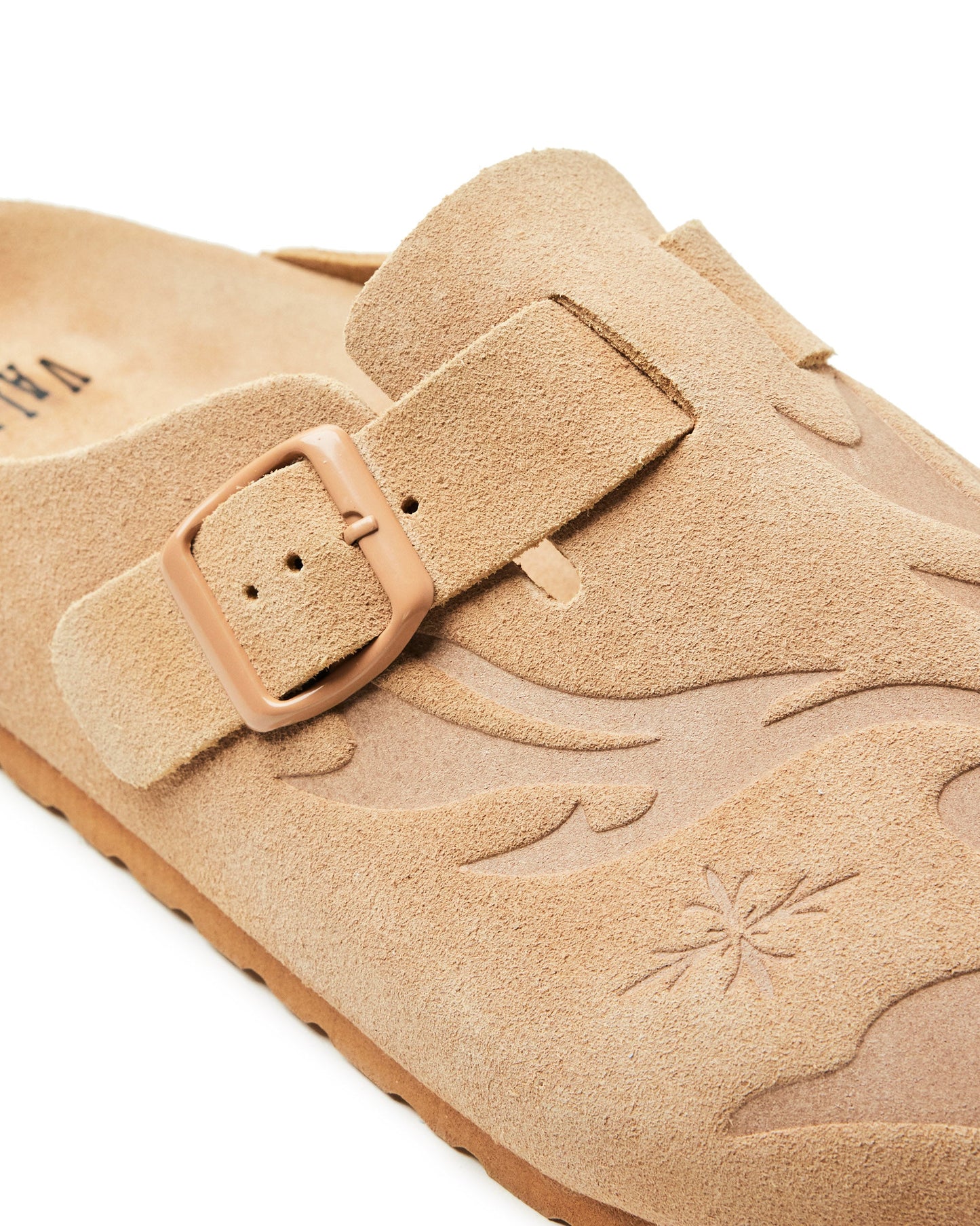TOBACCO CLOGS